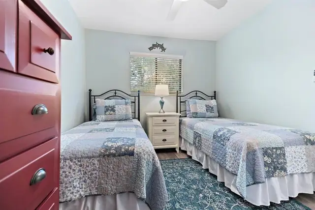 Bedroom at Fiddler’s Cove 7L